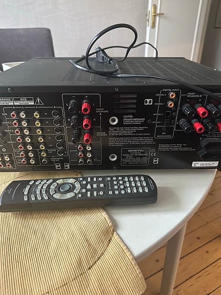 Onkyo surroundförstärkare 5.1 säljes