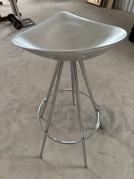 Barpall i aluminium av hög kvalitet