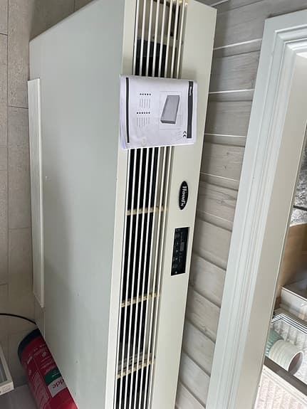 Woods avfuktare med digital panel