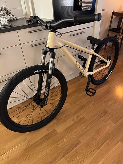 Canyon Stitched 360 Dirtjumper cykel 26" L