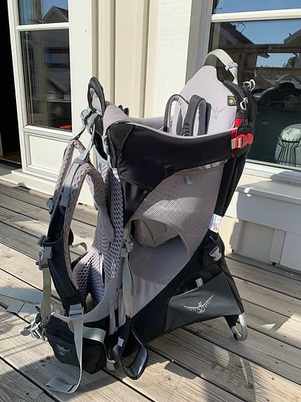 Osprey Poco AG Plus bärstol svart/grå