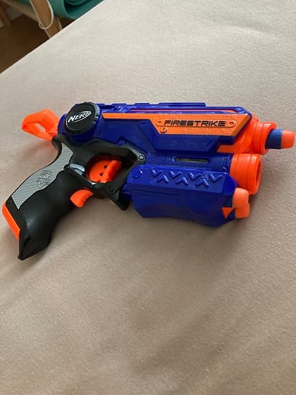 Nerf Firestrike leksakspistol