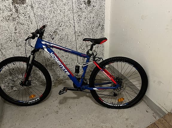 Mountainbike Cykel, punka bakdäck