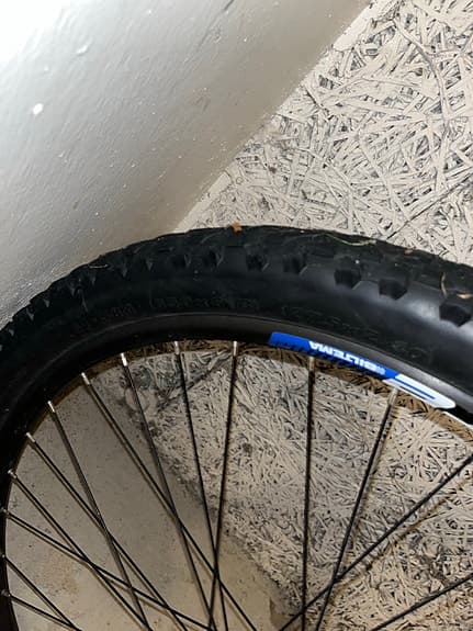Mountainbike Cykel, punka bakdäck