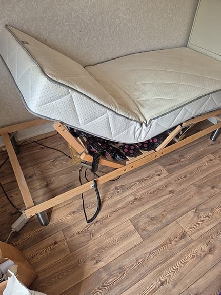 Elektrisk säng med madrass 90x200 cm