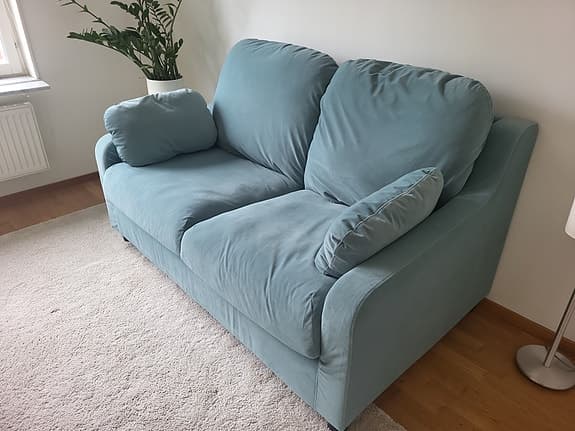 Vinliden soffa från Ikea