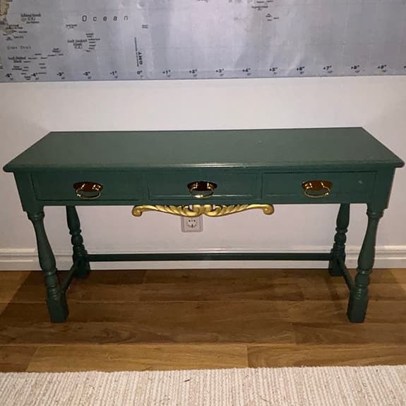 Liten smidig bänk med 3 lådor