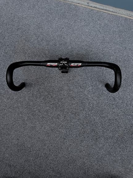 FSA Omega Compact racerstyre svart