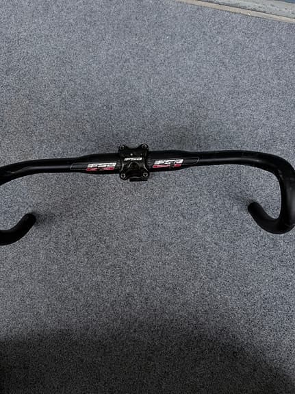 FSA Omega Compact racerstyre svart