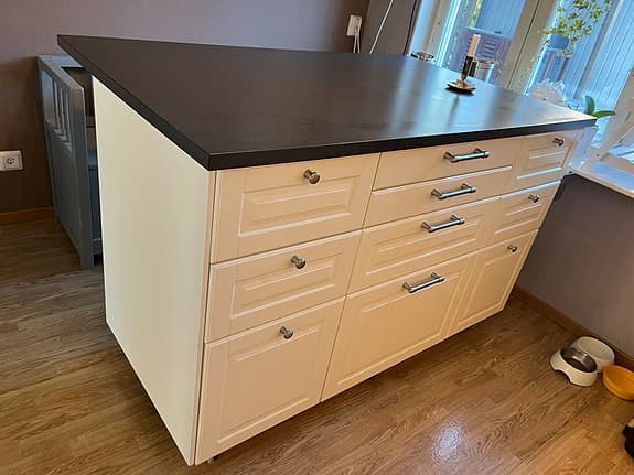 Köksö/köksskåp IKEA 140*90