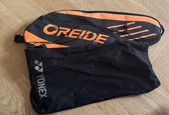 Yonex / Oreide badmintonväskor svart/orange