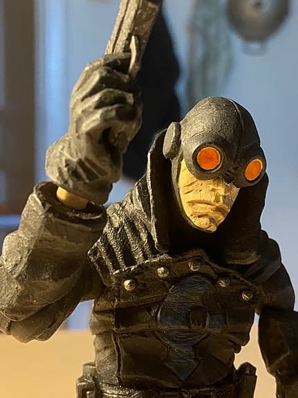 Lobster Johnson figur från Mike Mignolas Hellboy Serier, av Mezco