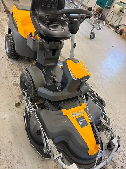 Stiga Park 500W åkgräsklippare