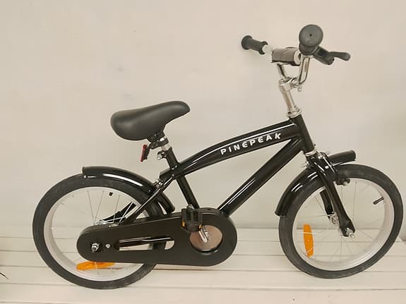 Pinepeak barncykel 16" svart