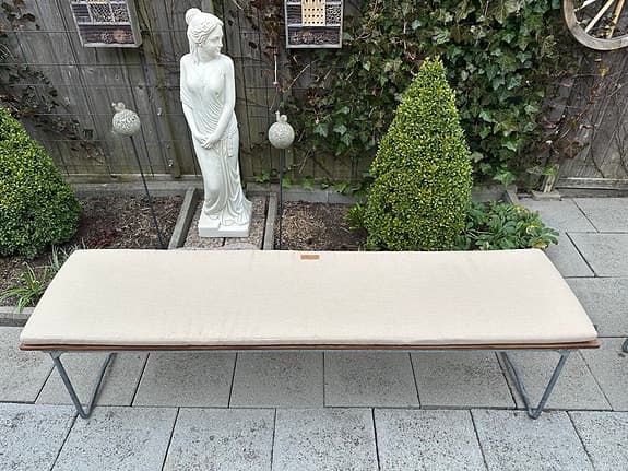 Grythyttan bänk 9 - Teak