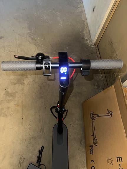 E-scooter elsparkcykel svart med display