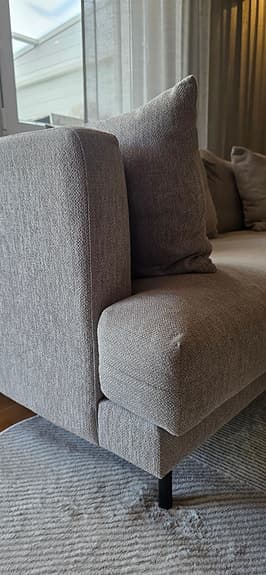 Harper 4-sits soffa från Mio