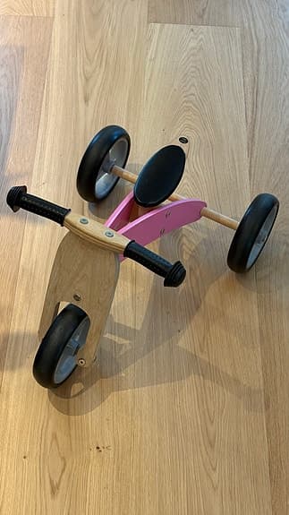 Gåcykel i trä