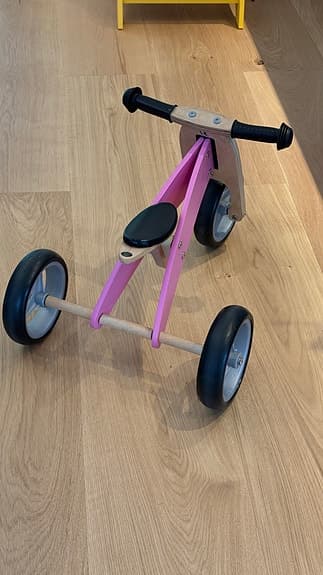 Gåcykel i trä