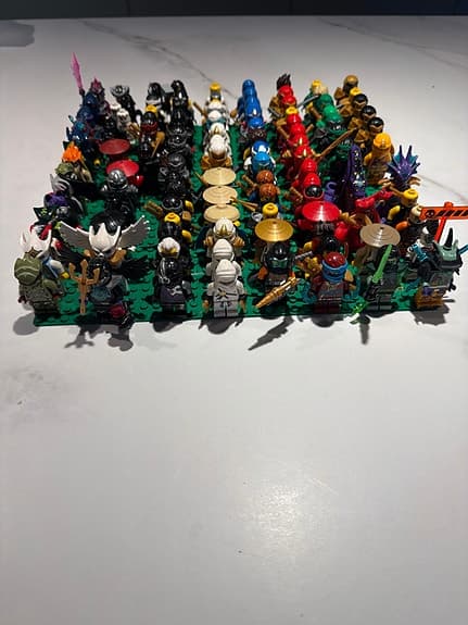 ” Intressekoll”.  LEGO Ninjago minifigurer stort parti