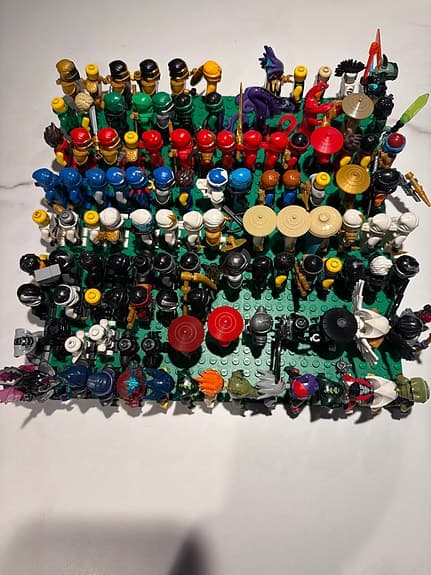 ” Intressekoll”.  LEGO Ninjago minifigurer stort parti