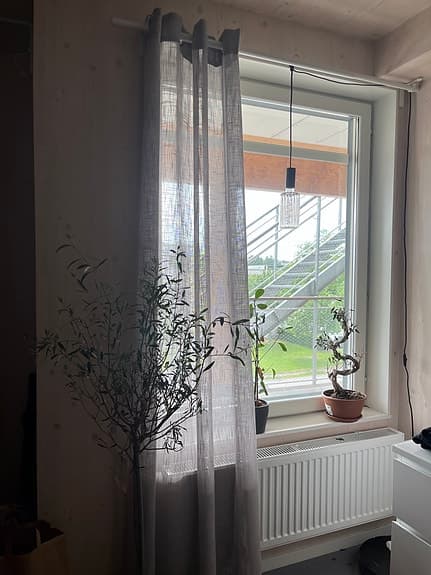 Gråa/beige gardin