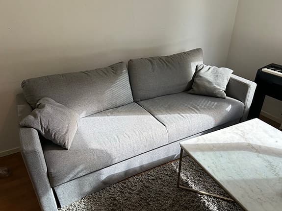 3-sits grå bäddsoffa