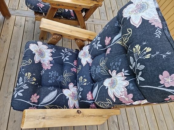 Trädgårdsmöbler Hillerstorp i trä med bord, soffa och fåtöljer
