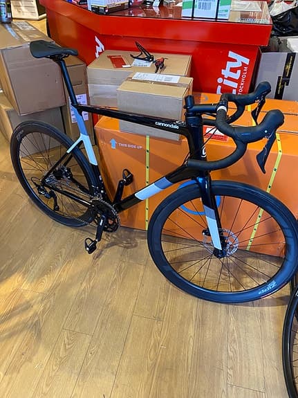 Cannondale SuperSix EVO Disc 105 2022 – Storlek 60 – Mycket fint skick