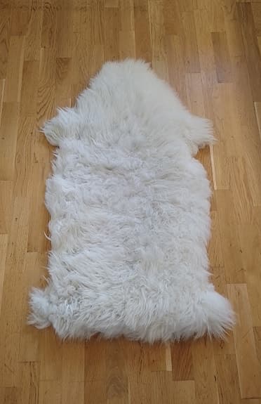 Lammskinns matta " Ikea Ludde "