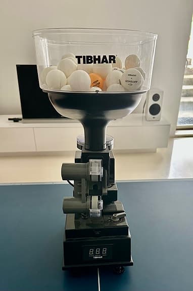 Tibhar bordtennisrobot med bollmagasin och nät