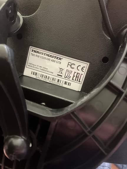 Thrustmaster T80 RW Ferrari 488 GTB ratt och pedaler till Playstation