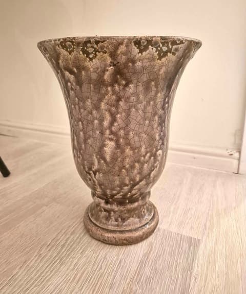 Lila premiumkruka 25,5 cm. Mellanstor kruka, vas, blomkruka