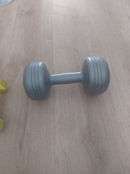 Hantlar Alla 3 st för 150 kr