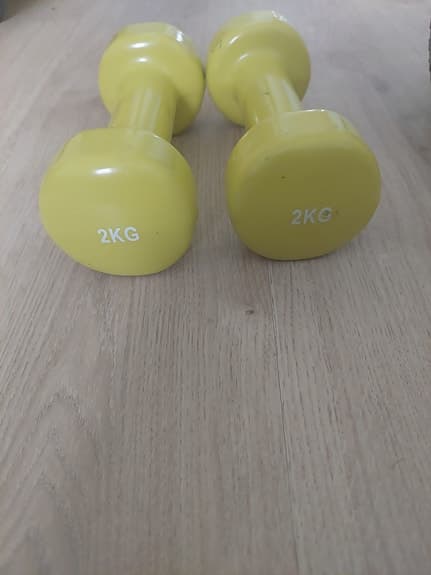 Hantlar Alla 3 st för 150 kr