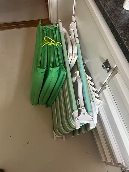 Grön solstol/solsäng hopfällbar med dyna