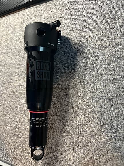 RockShox Deluxe bakdämpare svart