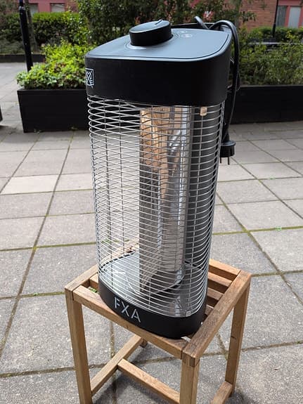 FXA Vertical 1200 terrassvärmare 1200W svart