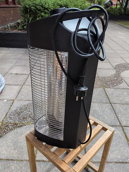 FXA Vertical 1200 terrassvärmare 1200W svart