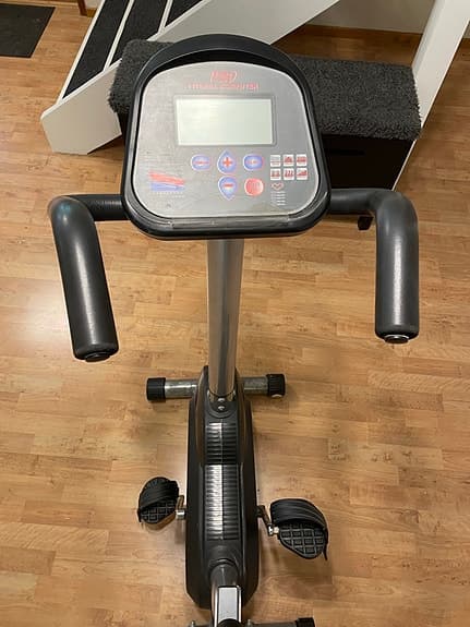Monark Master Home Line 550 motionscykel svart