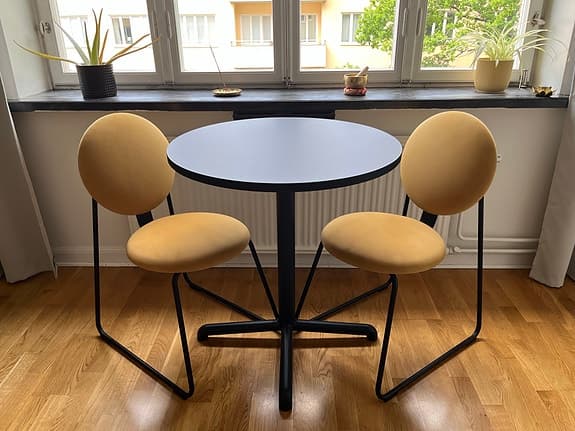 Ikea Stensele Bord + 2st Månhult Stolar