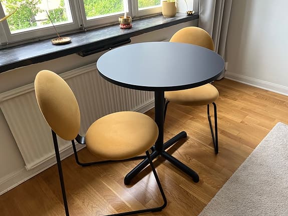 Ikea Stensele Bord + 2st Månhult Stolar