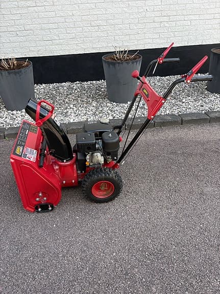 Meec Tools Jula snöslunga röd bensindriven