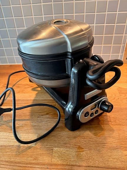 KitchenAid våffeljärn med roterande funktion