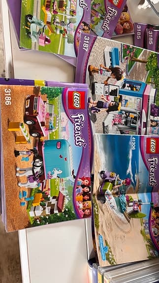 LEGO Friends blandade set med fordon och figurer