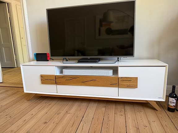 Mediabänk / TV bänk / TV bord / TV möbler i massiv ek vit - Xora