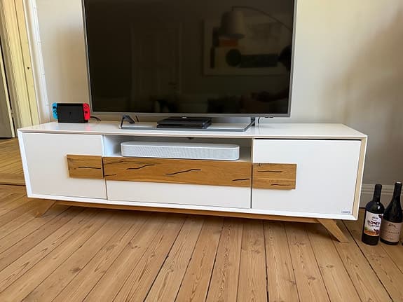 Mediabänk / TV bänk / TV bord / TV möbler i massiv ek vit - Xora