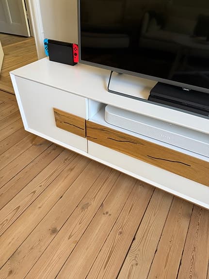Mediabänk / TV bänk / TV bord / TV möbler i massiv ek vit - Xora