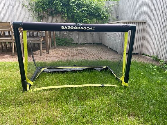 BazookaGoal fotbollsmål svart/gul