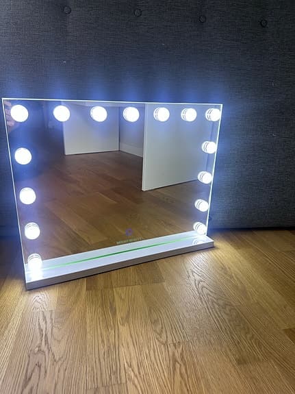 Spegel med LED belysning Bright Beauty